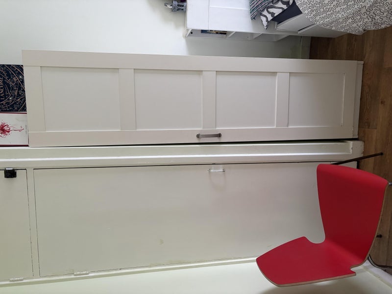 Room Cecilia Road in Greater London