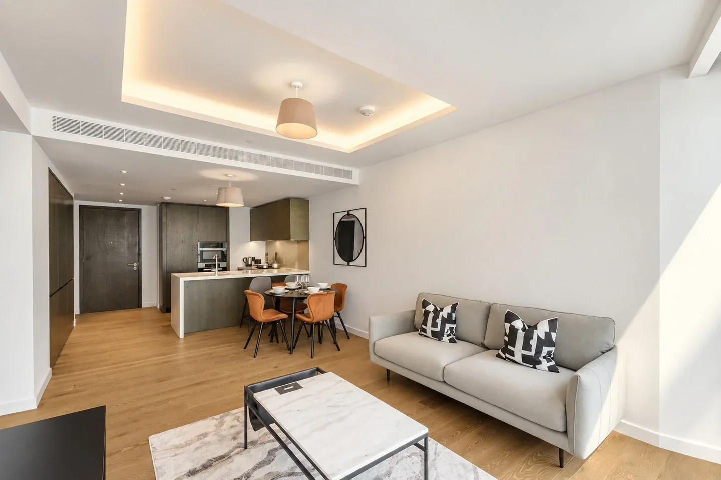 Flat Carnation Way in Greater London