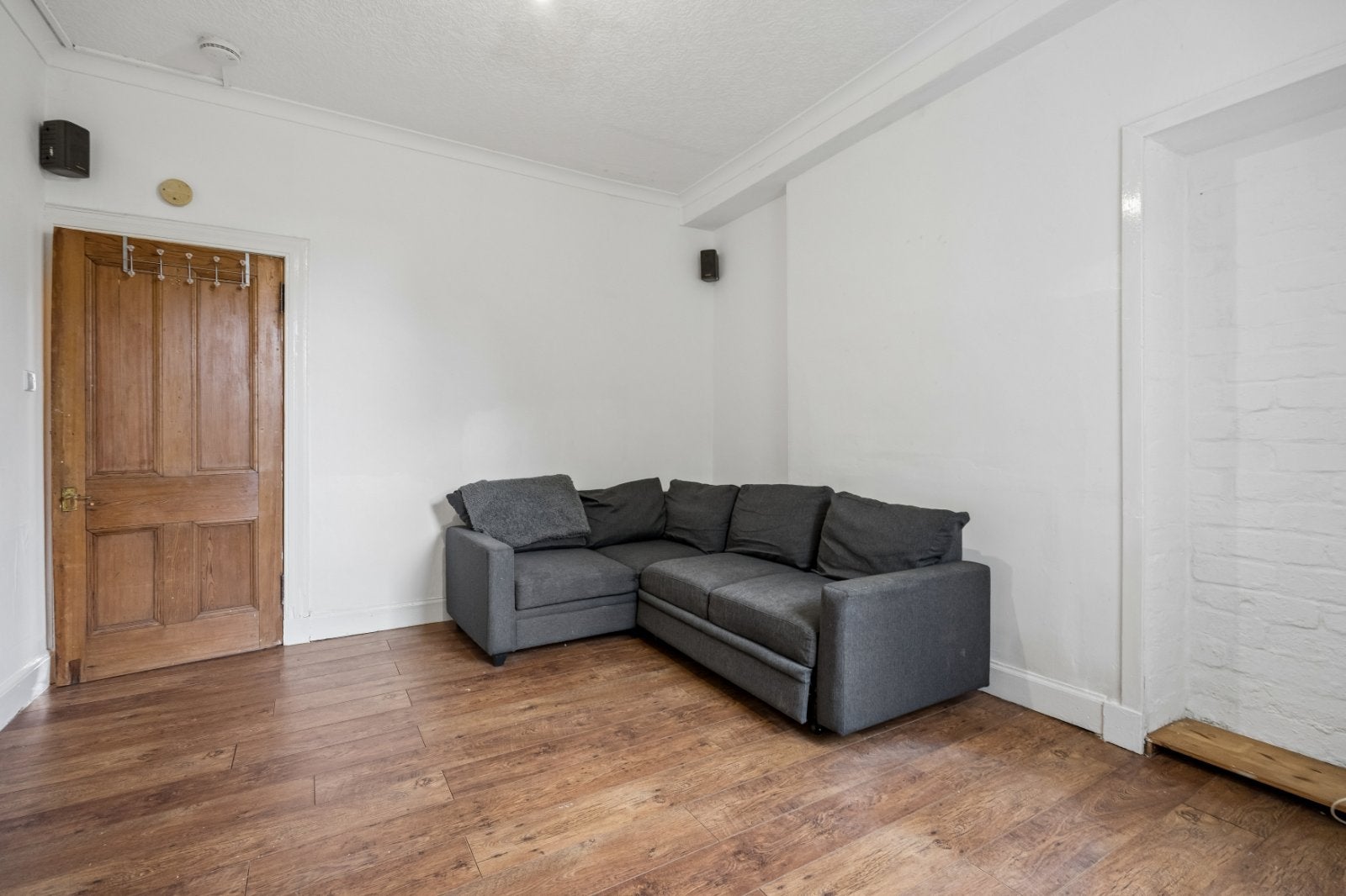 Flat Oswald Street in Falkirk