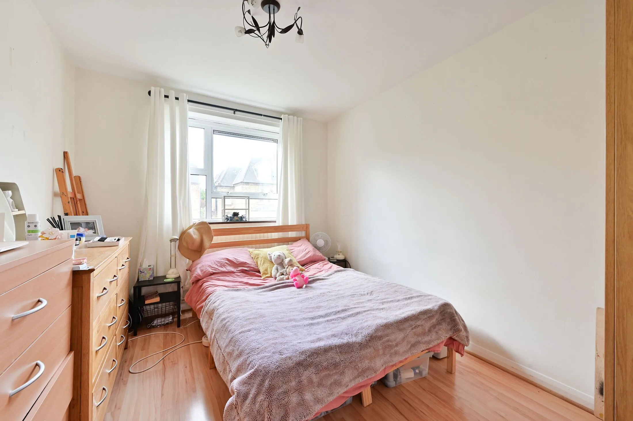 Flat Princes Road in Greater London