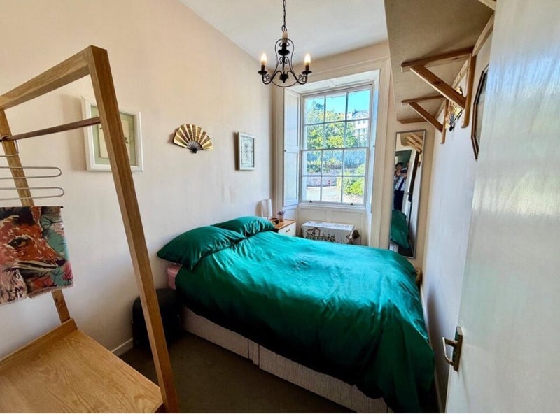 Room Cornwallis Crescent in Bristol