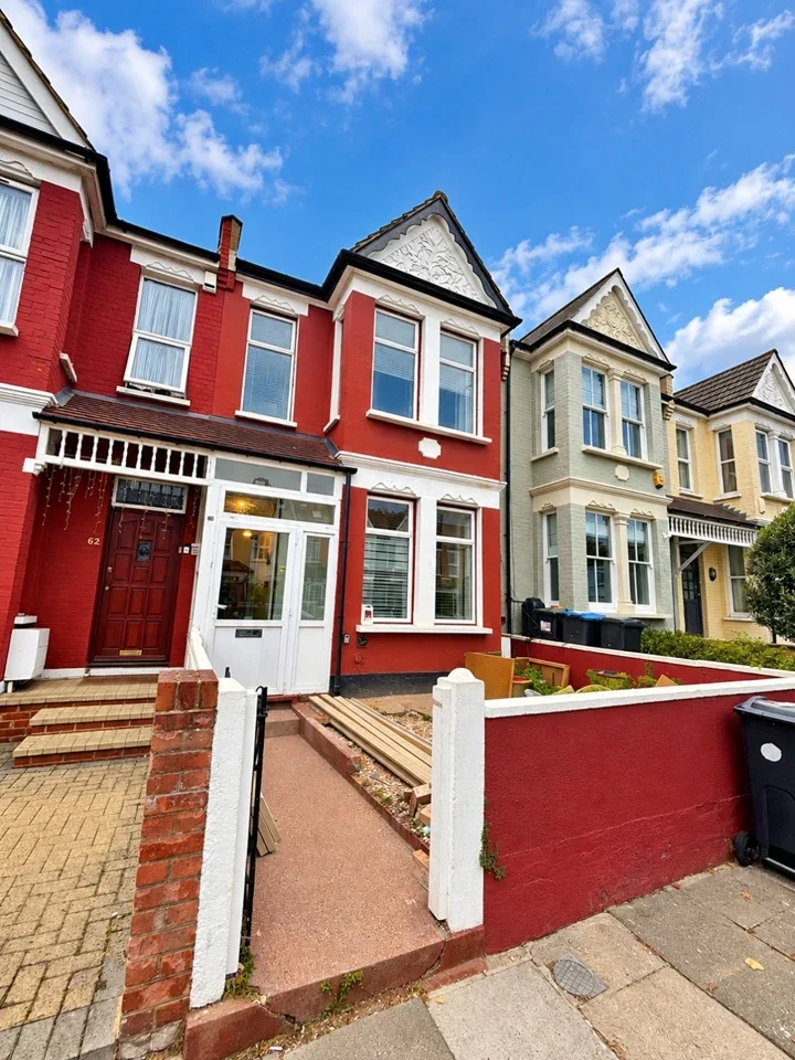 House Bosworth Road in Greater London