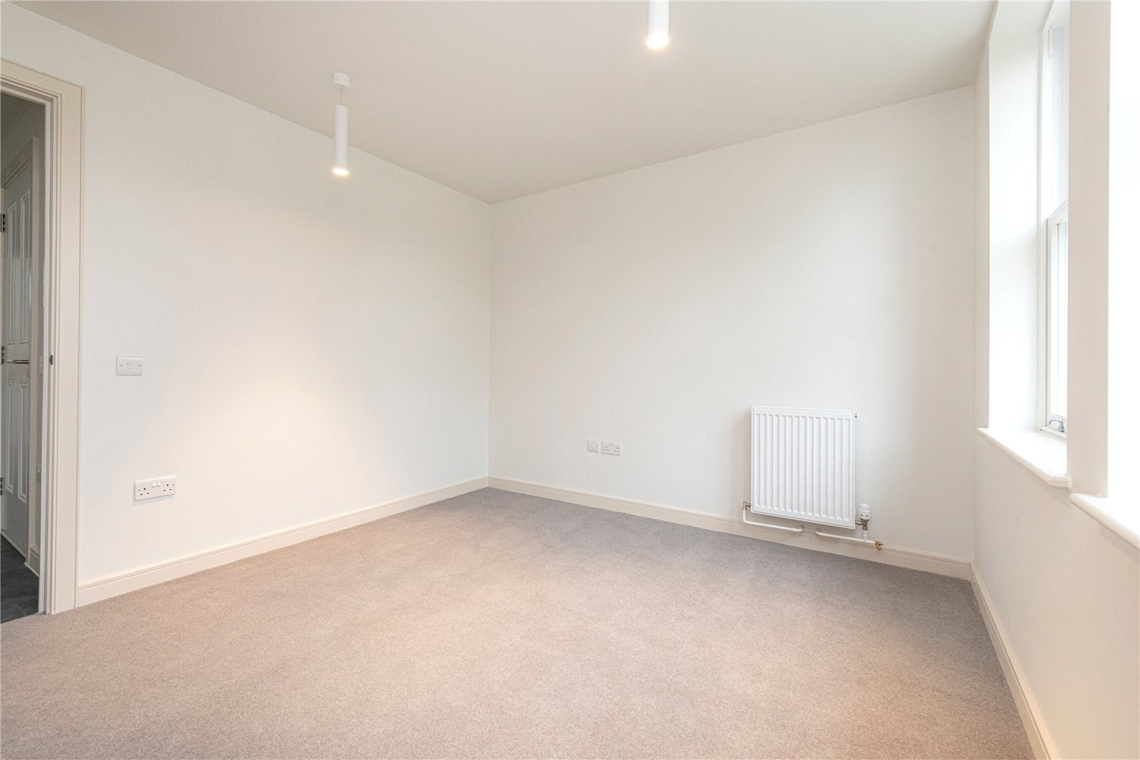 Flat Hewer Street in Greater London