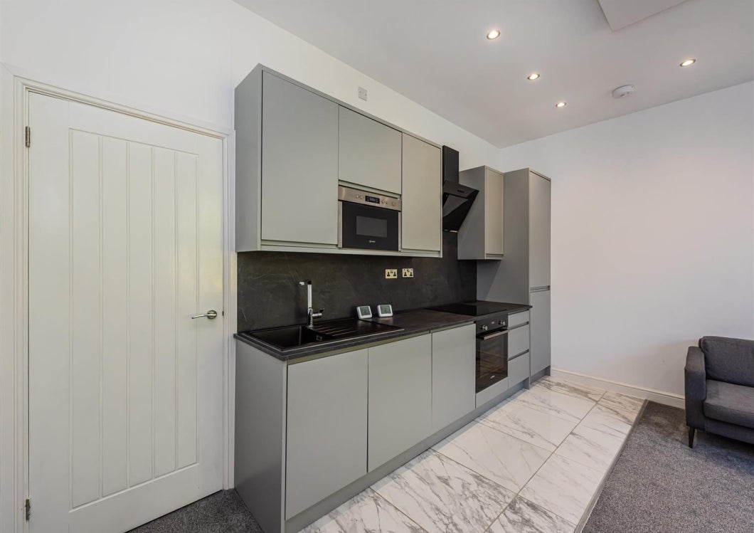 Flat Whitchurch Road in Cardiff County