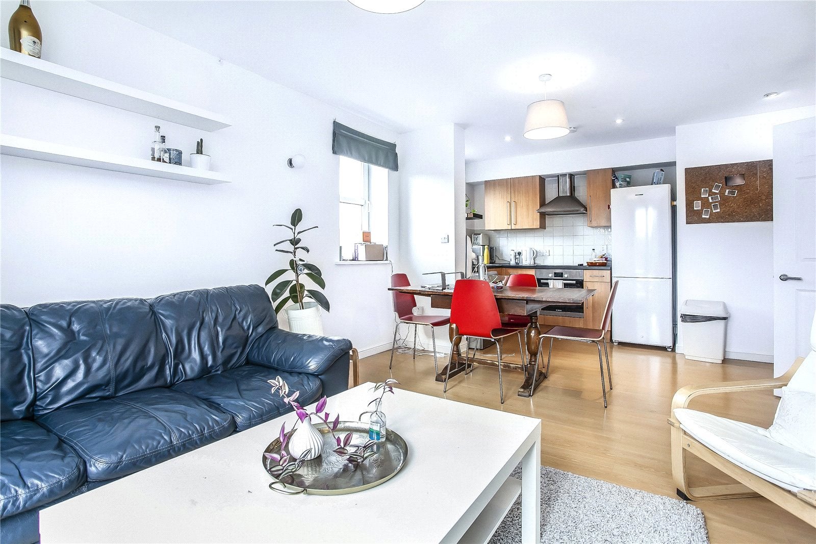 Flat Queensbridge Road in Greater London