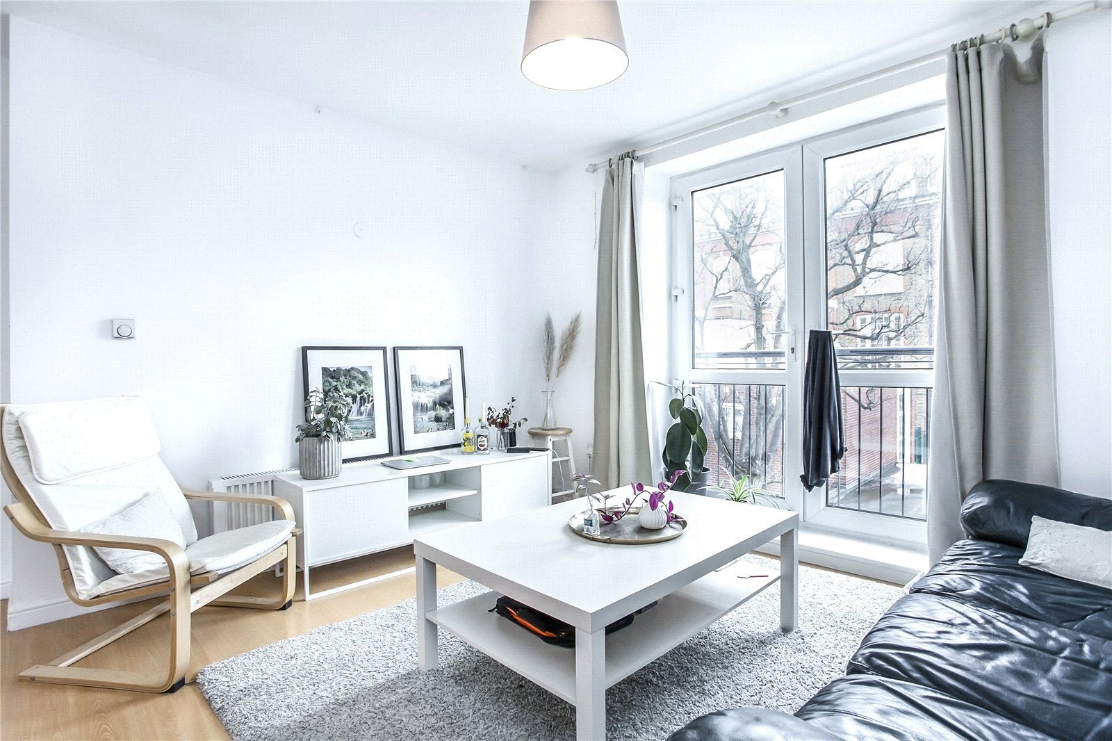 Flat Queensbridge Road in Greater London