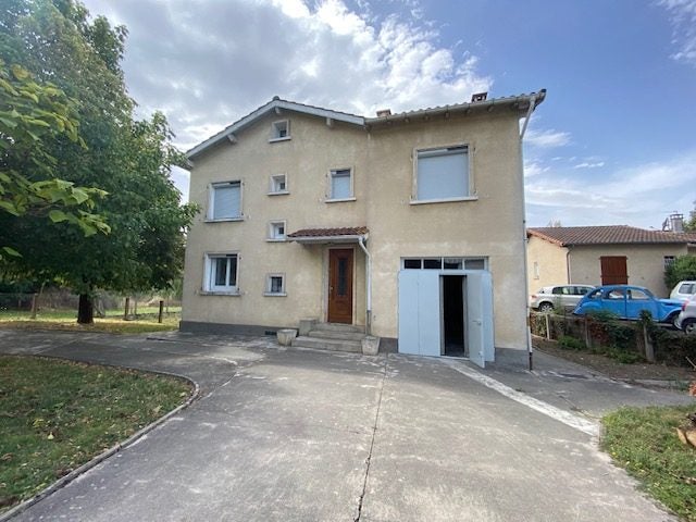 House Route de la Caussade in Viviers-lès-Montagnes