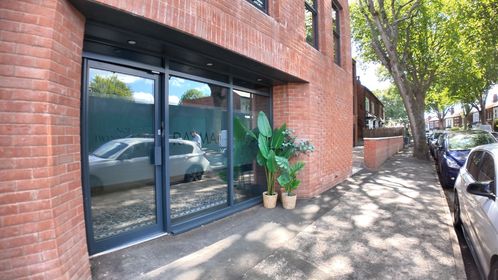 Flat Twyning Road in Birmingham