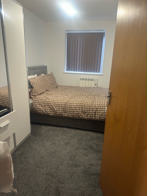 Room Whalley Road in Middleton