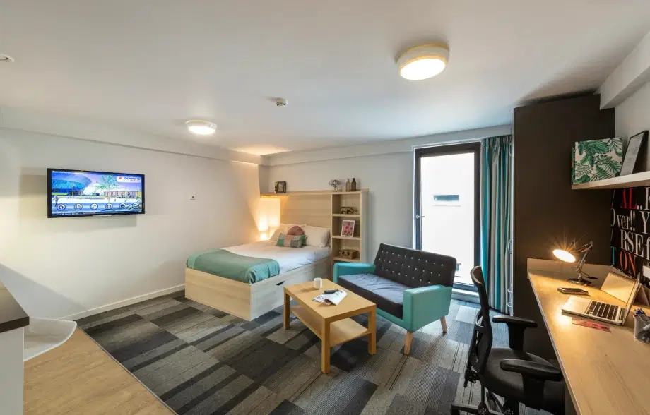 Flat Upper Hope Place in Liverpool