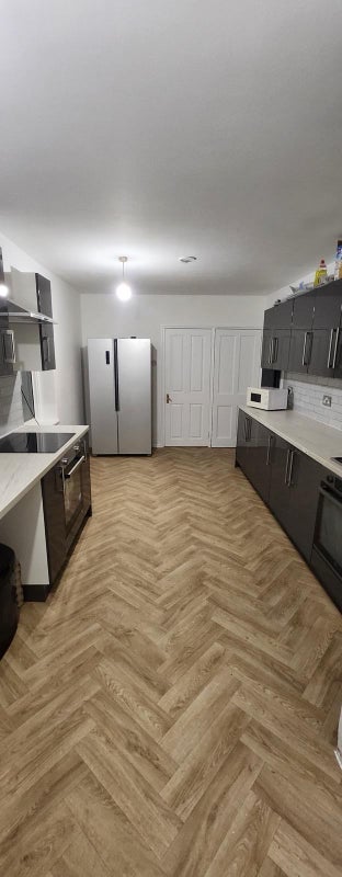 Room Lyttelton Road in Greater London