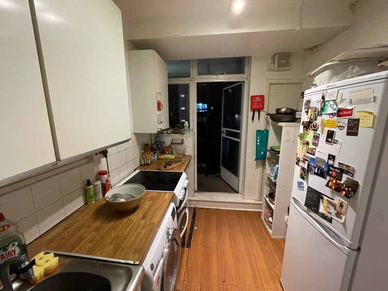 Room Upper Park Road in Greater London