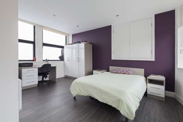 Room Westgate in Kirklees