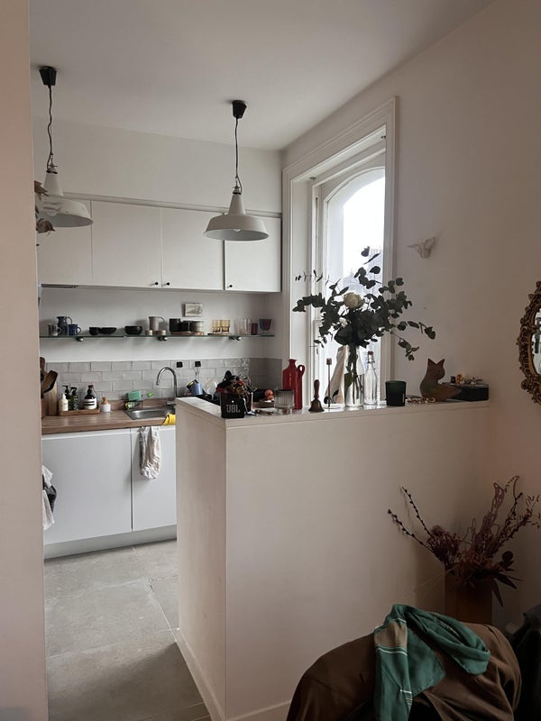Flat Caversham Road in Greater London