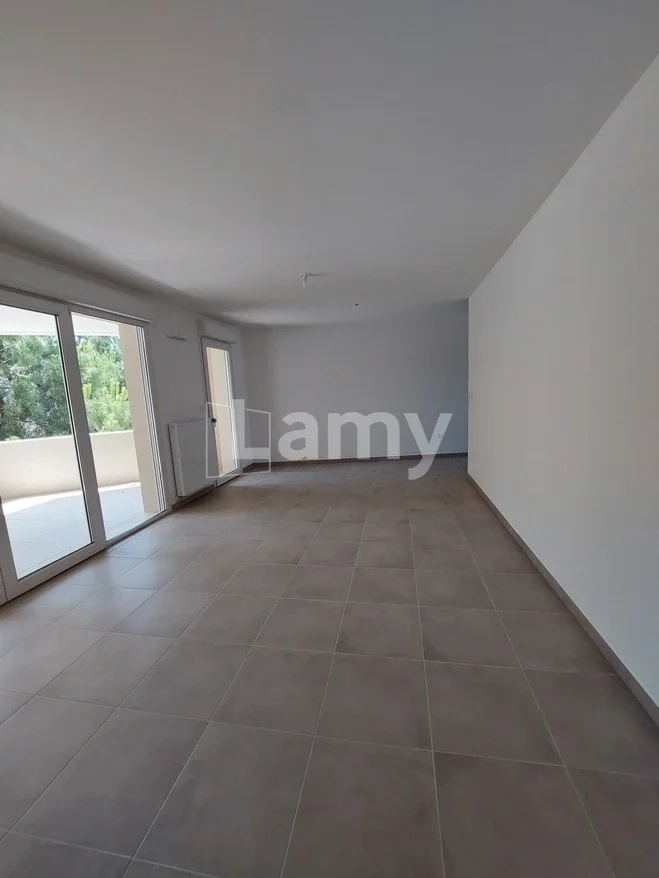 Flat Route de Montfavet in Avignon