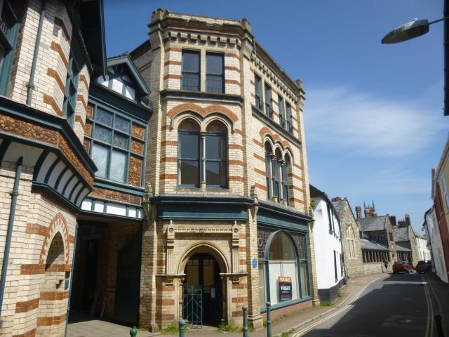 Flat Litchdon Street in North Devon