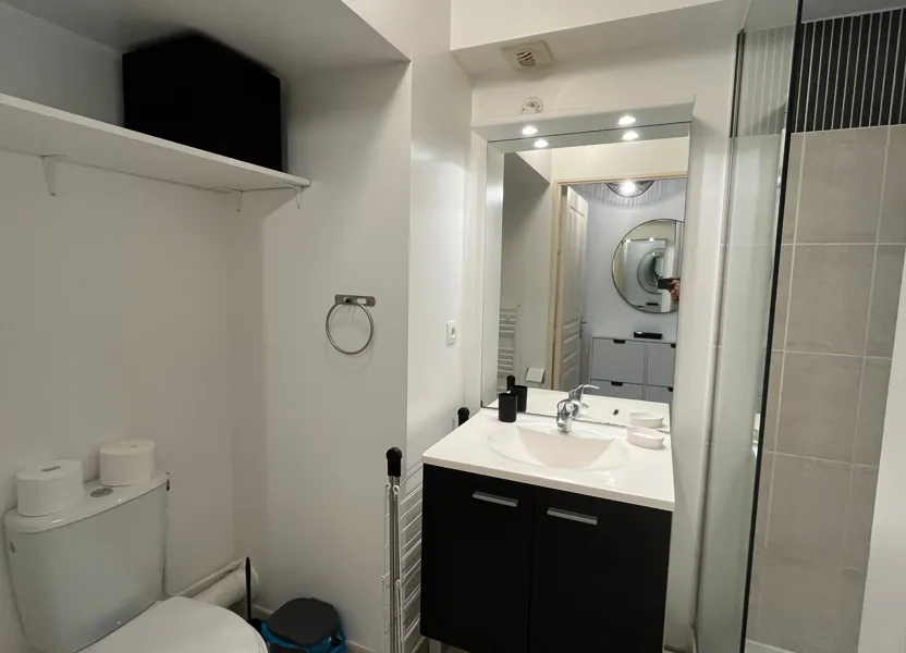 Appartement Place Maurice Prevost à Reims