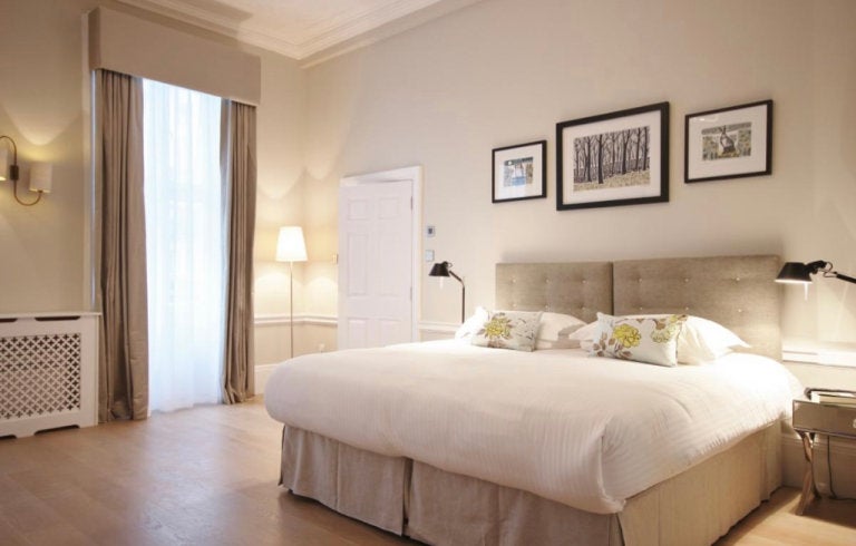 Flat Hertford Street in City of Westminster