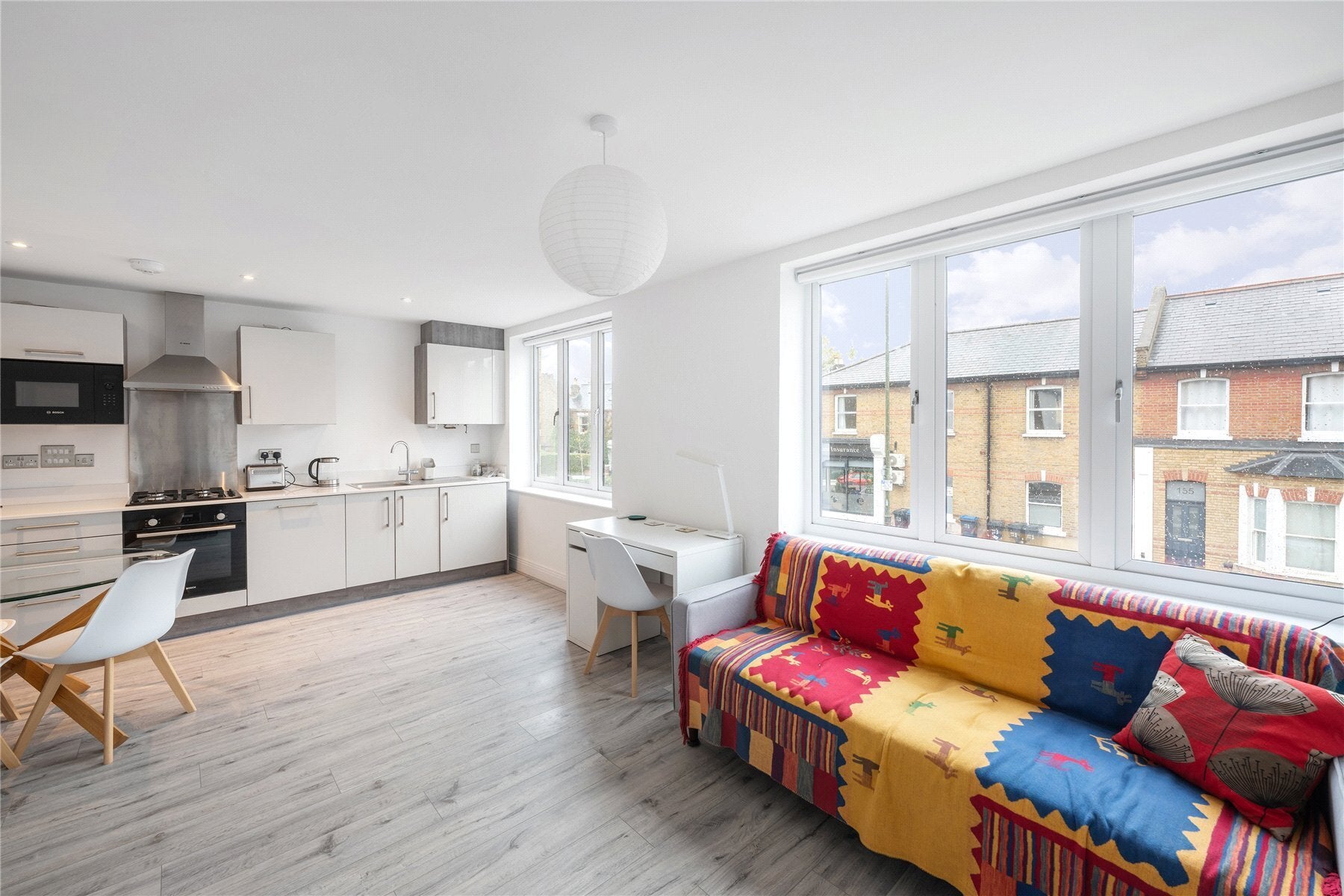 Flat Hartfield Road in Greater London