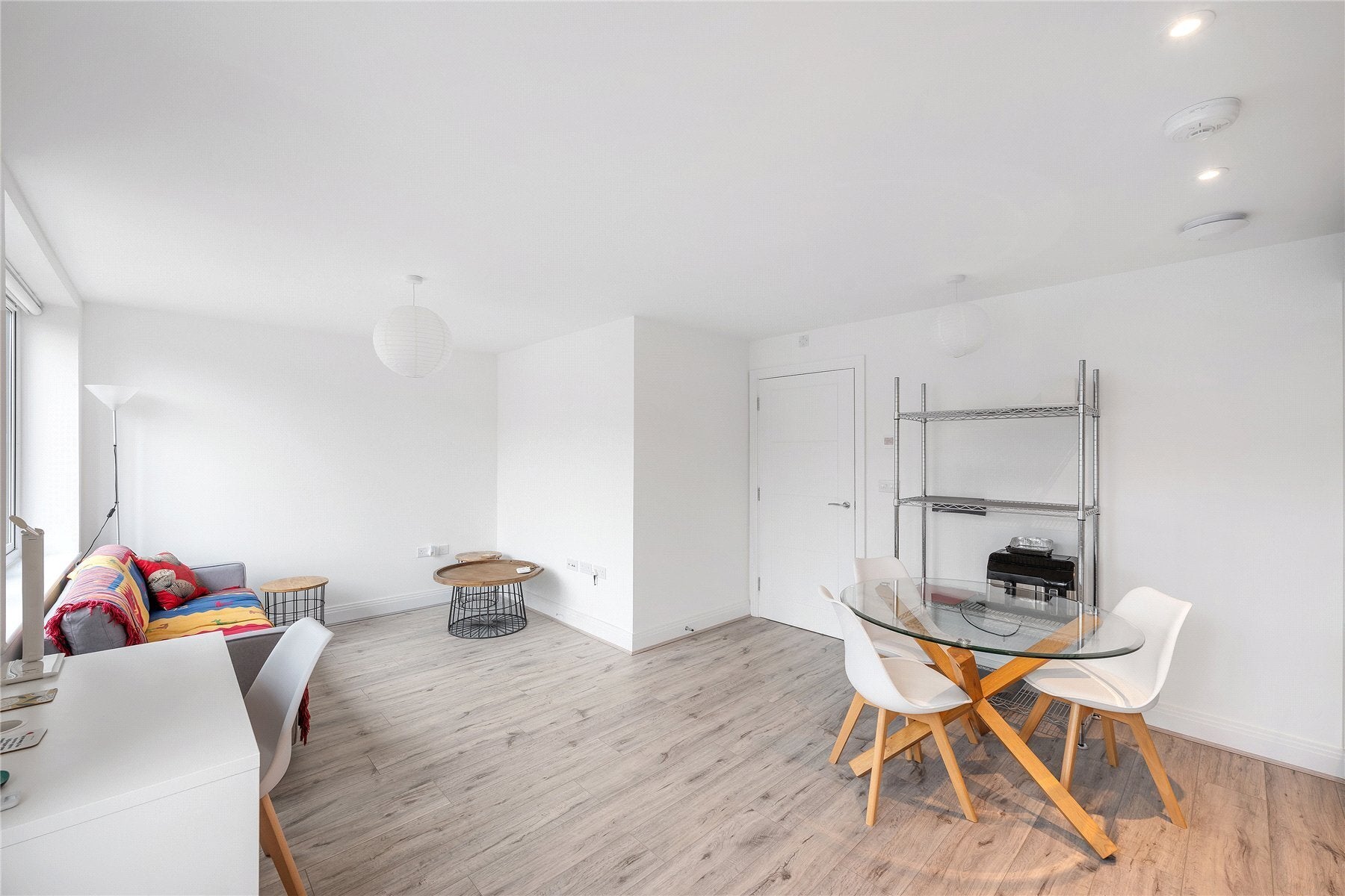 Flat Hartfield Road in Greater London