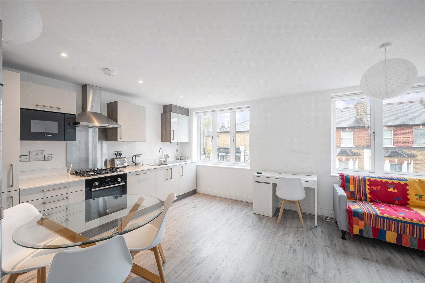Flat Hartfield Road in Greater London