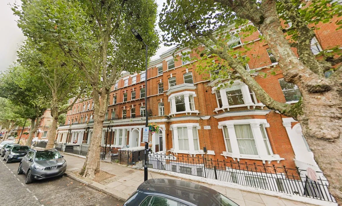 Flat Elgin Avenue in City of Westminster