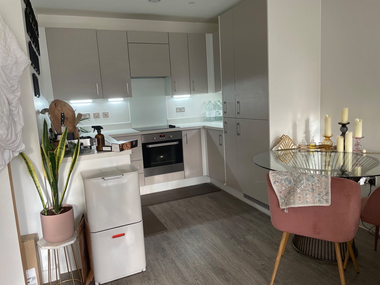 Flat Medawar Drive in Greater London