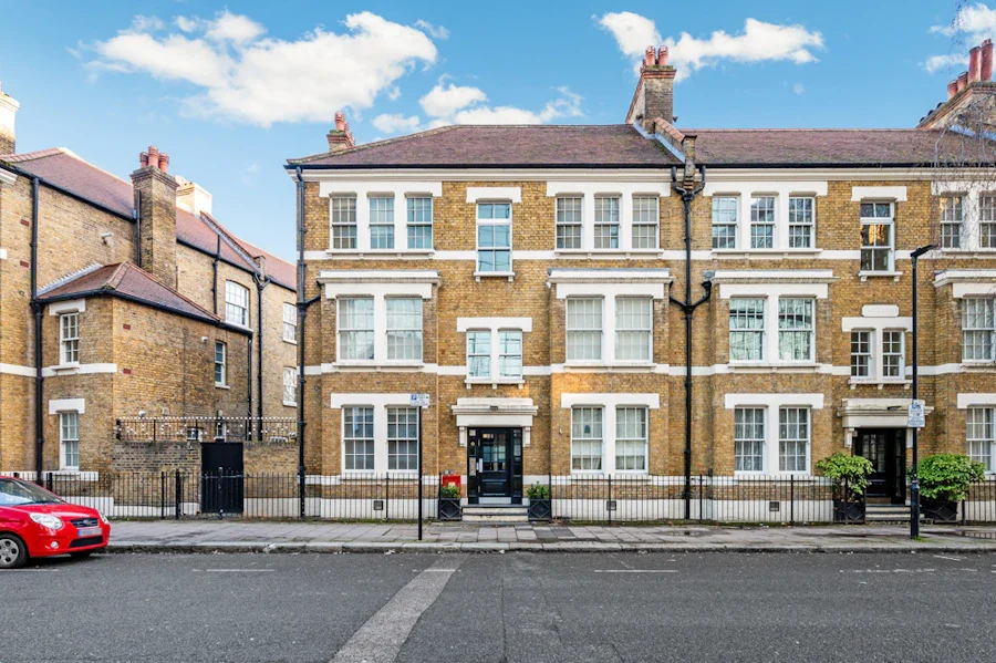 Flat Bryanston Street in London