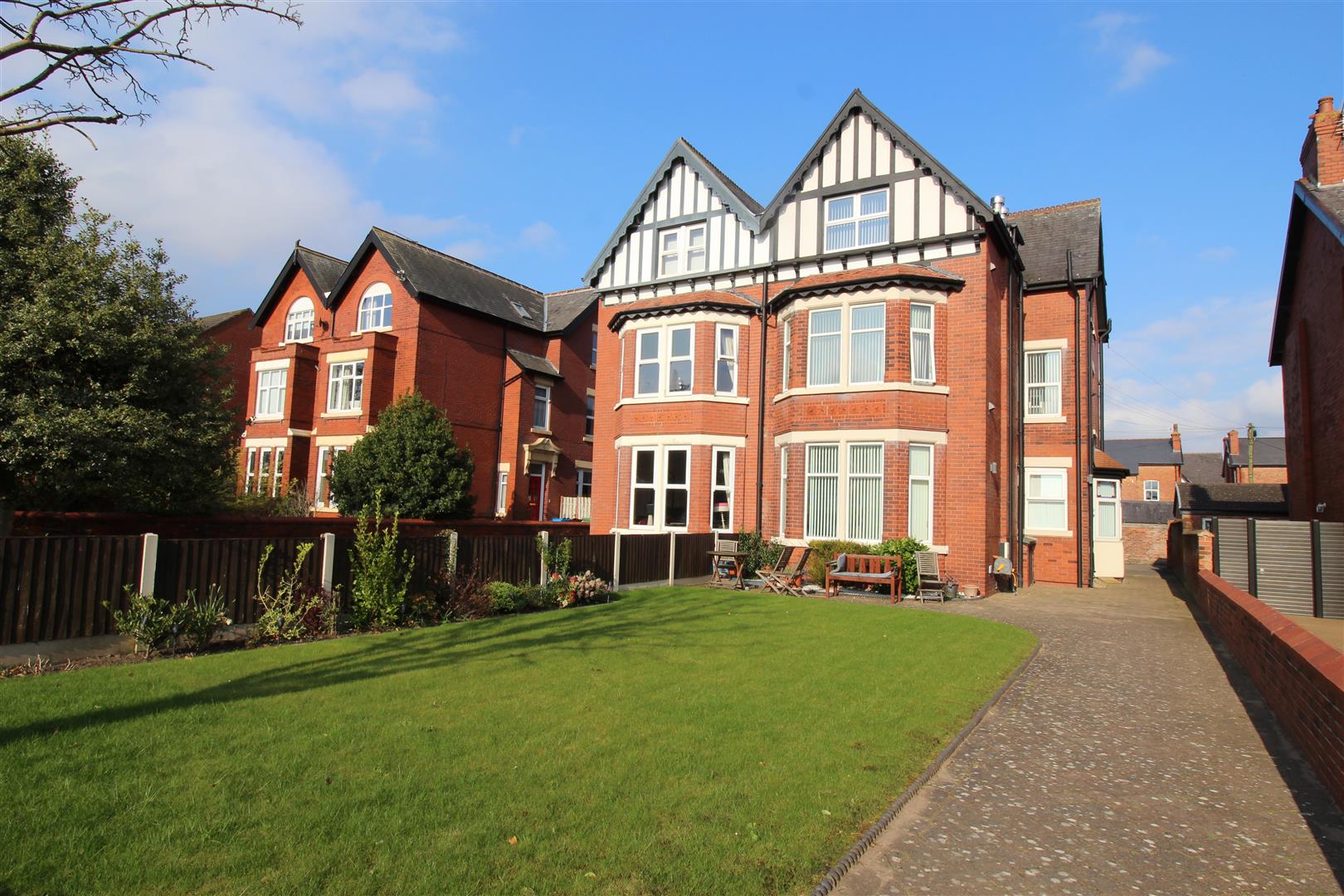 Flat Ansdell Road South in Borough of Fylde