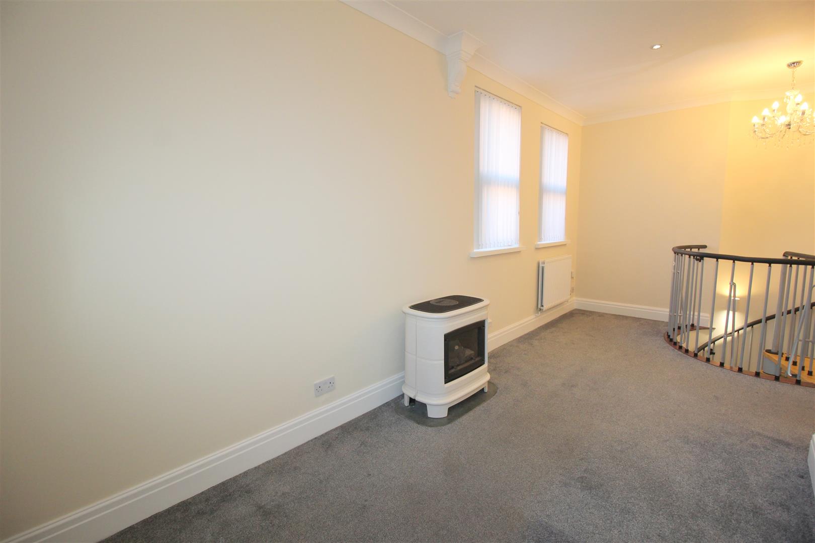 Flat Ansdell Road South in Borough of Fylde