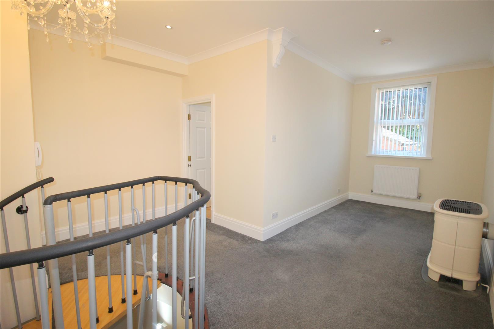Flat Ansdell Road South in Borough of Fylde