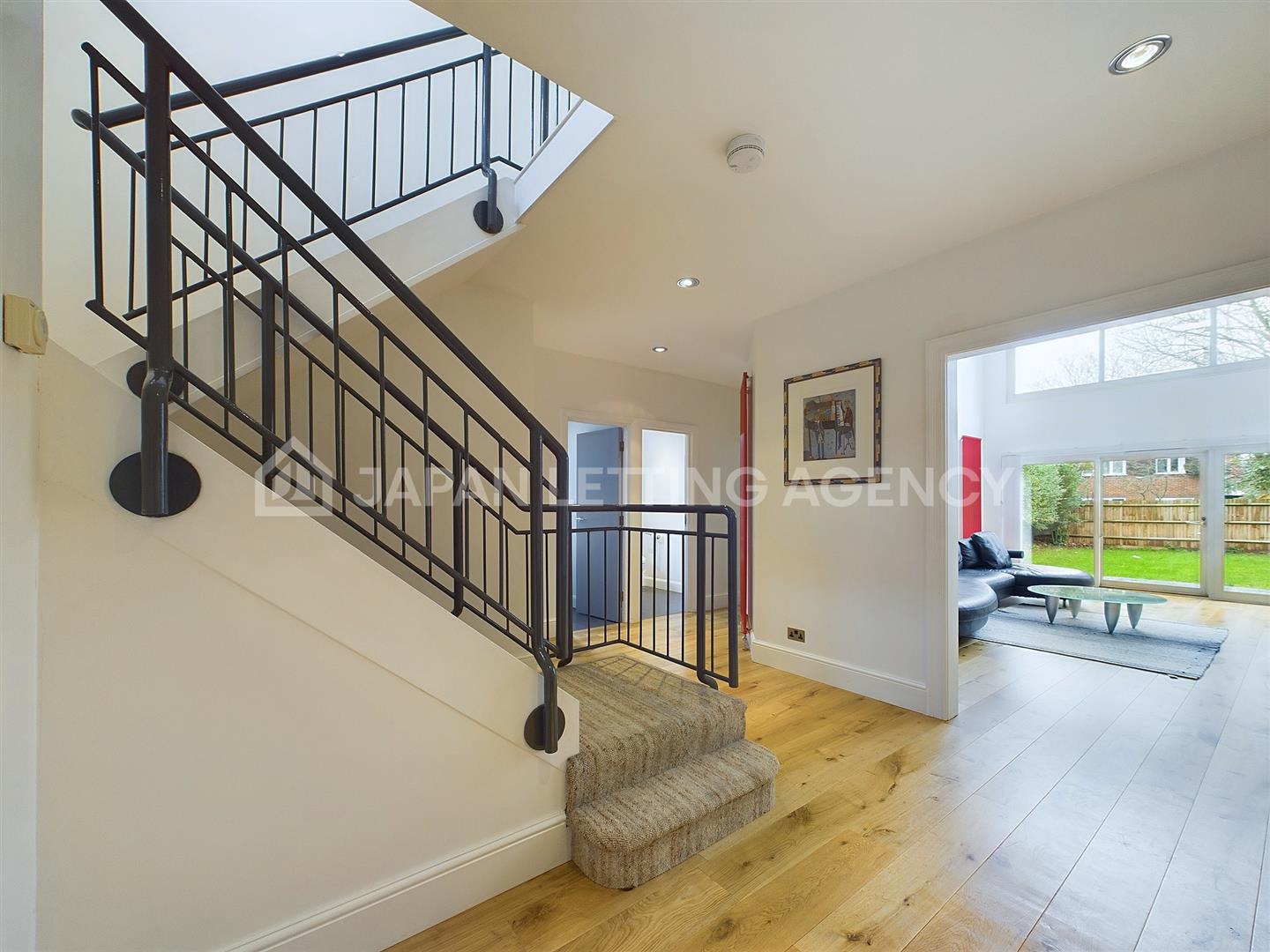House Western Gardens in Greater London
