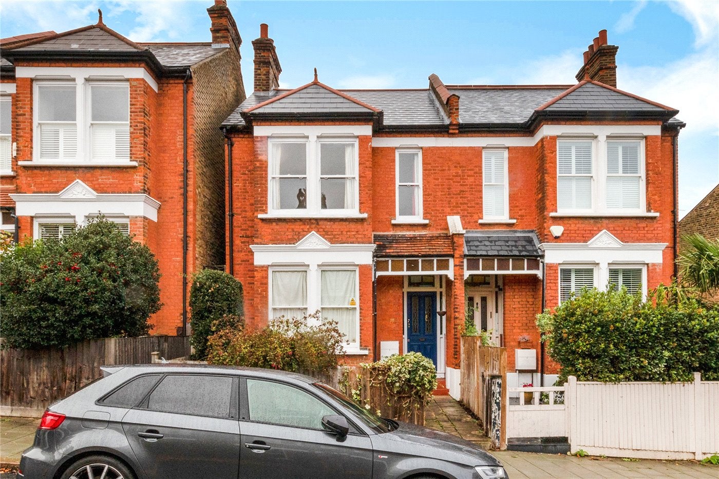 Flat Casewick Road in Greater London