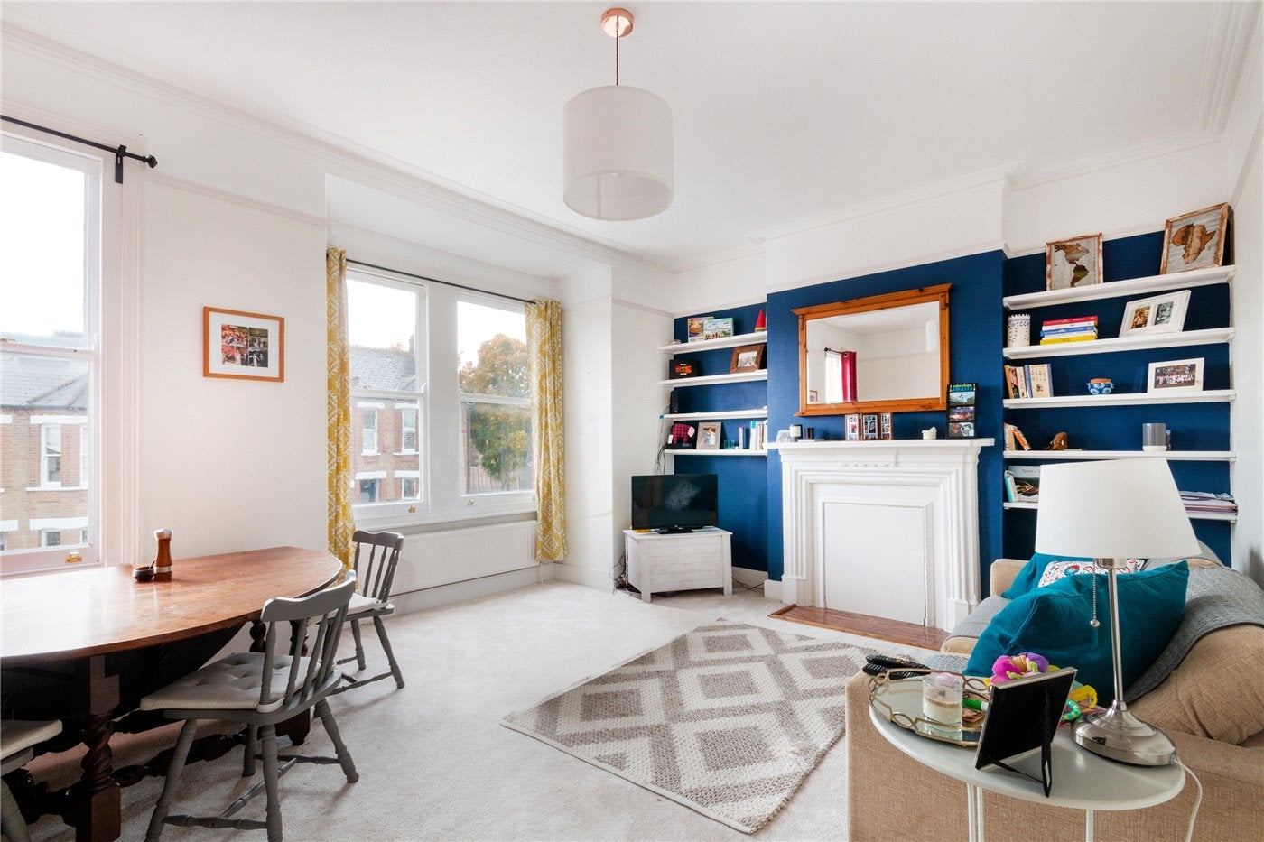 Flat Casewick Road in Greater London
