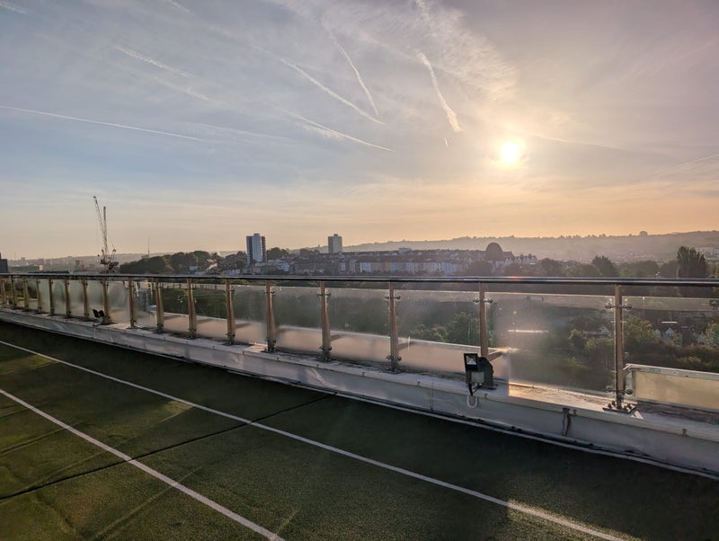 Flat Skypark Road in Bristol