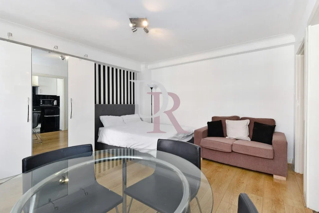 Flat Park West Place in City of Westminster