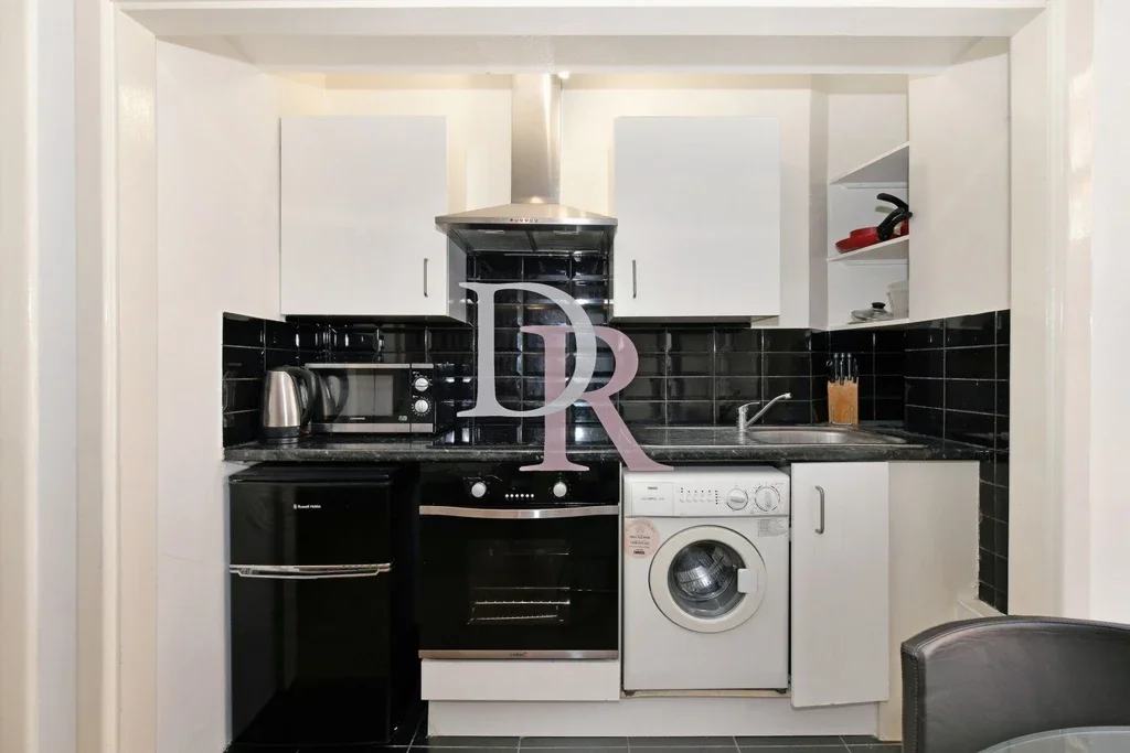 Flat Park West Place in City of Westminster