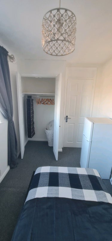 Room Cornfield Close in Bristol