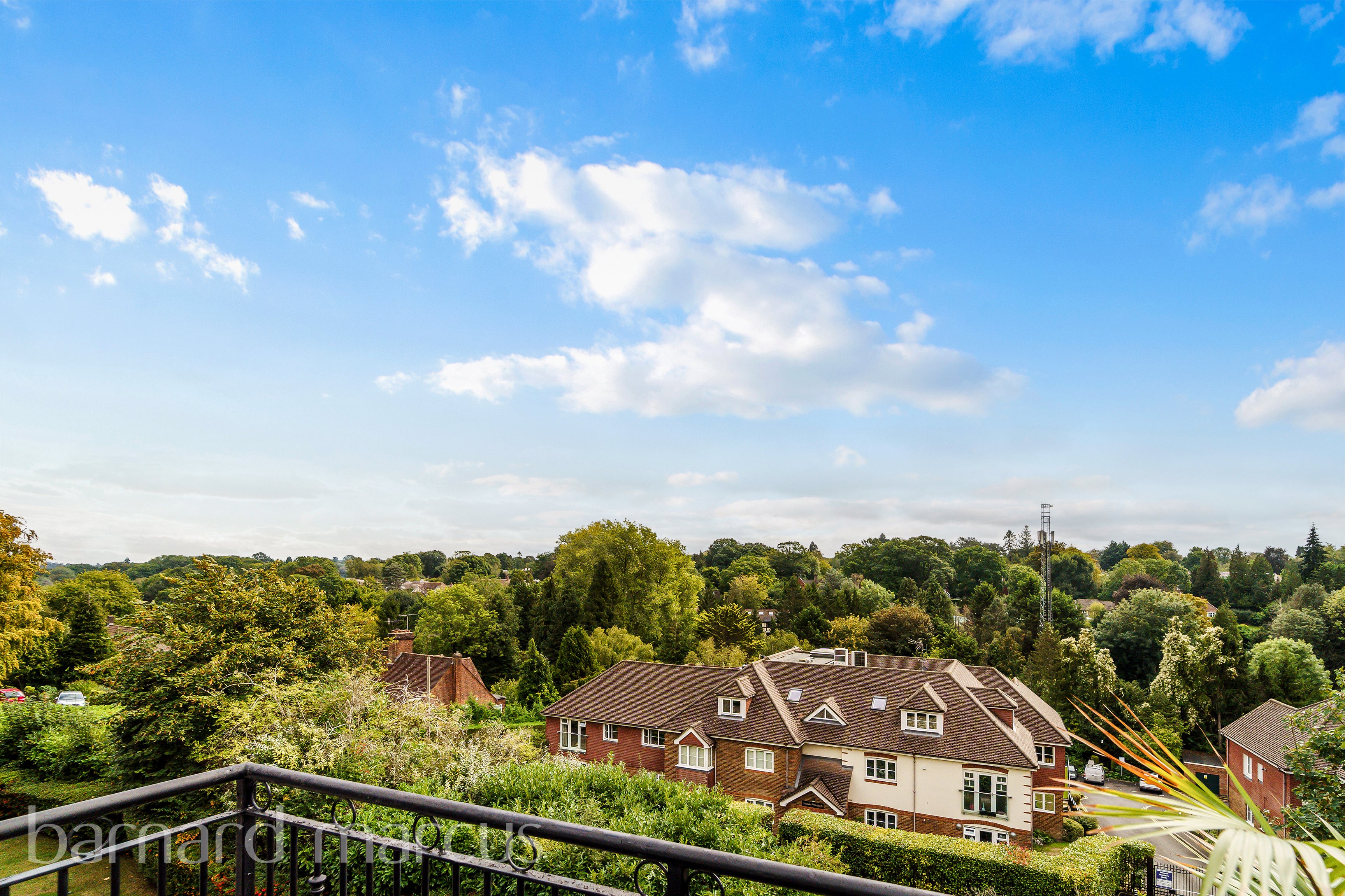 Flat St Monica's Road in Reigate and Banstead