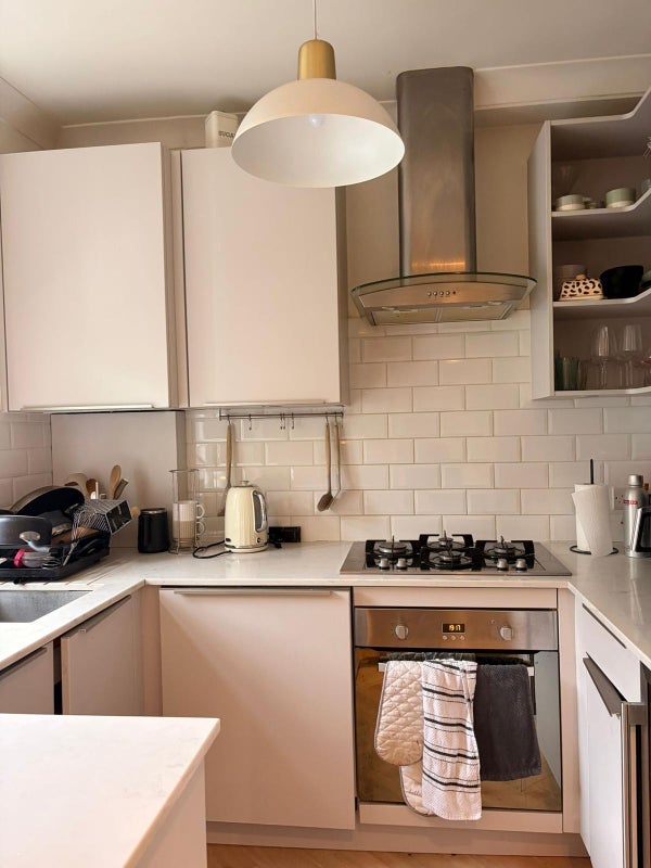 Room St Paul's Crescent in Greater London