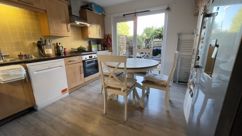 Room North Road in Greater London