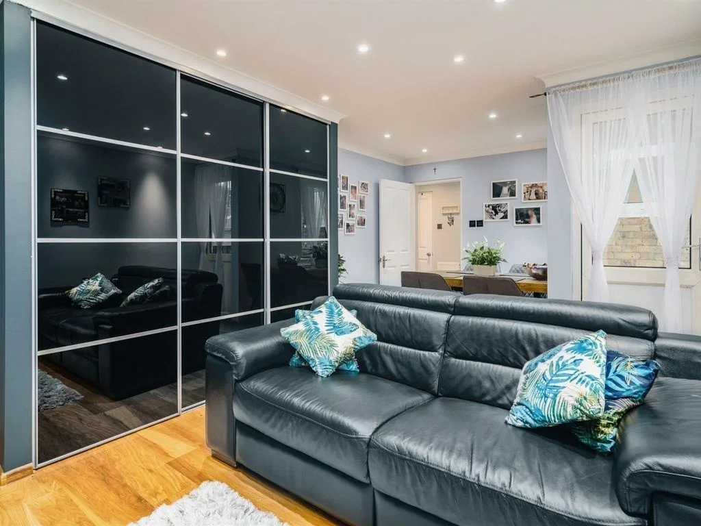 Flat Briars Lane in Welwyn Hatfield