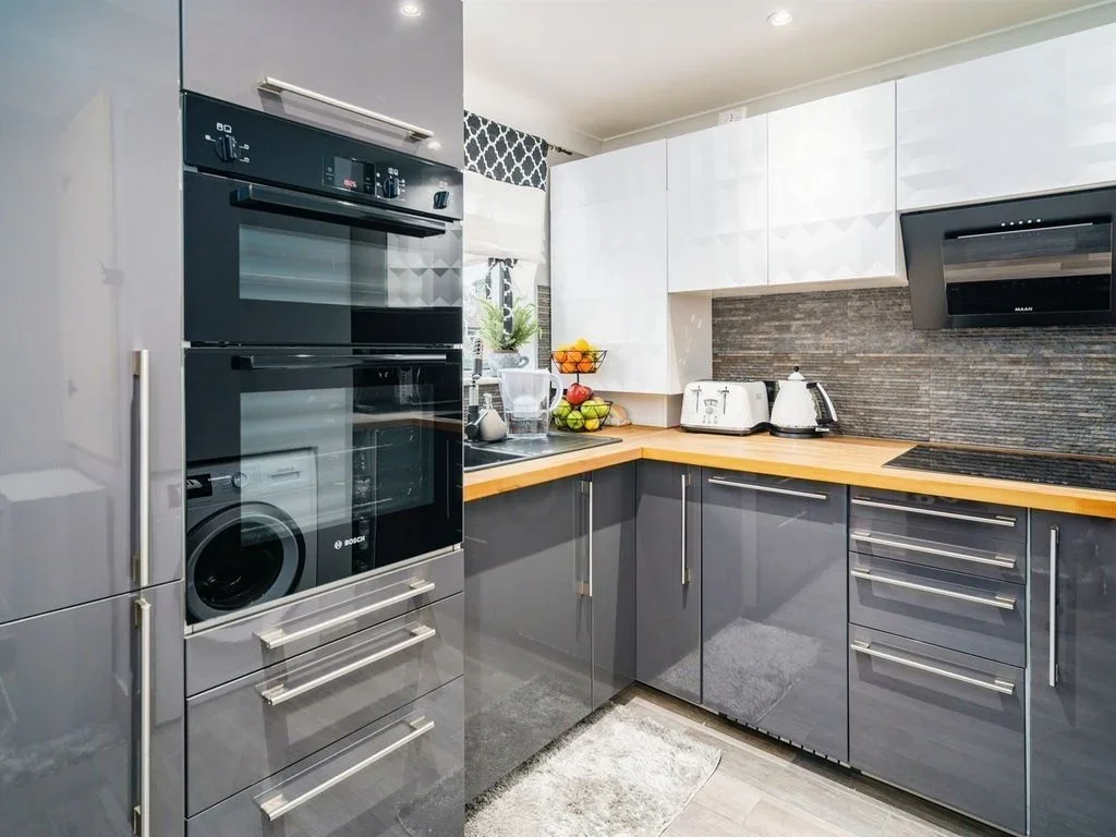 Flat Briars Lane in Welwyn Hatfield