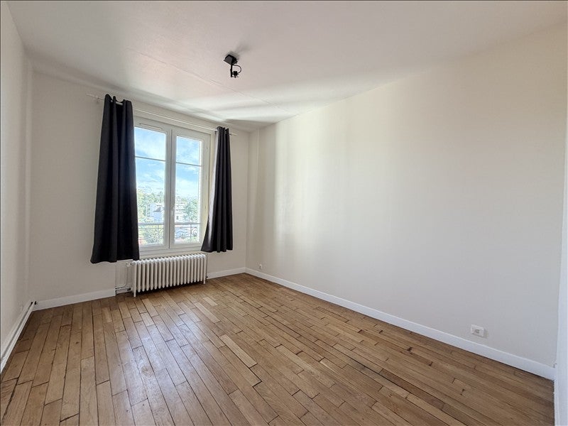 Flat Rue de Toulon in Garches