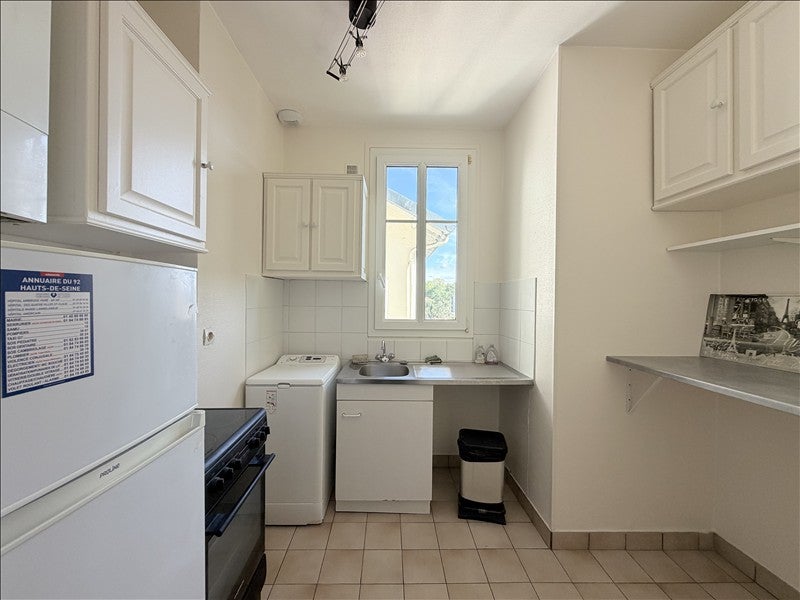 Flat Rue de Toulon in Garches