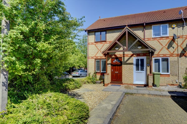 Flat Studley Knapp in Milton Keynes