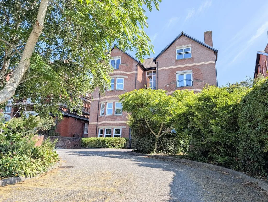 Flat Park Avenue in Wenvoe