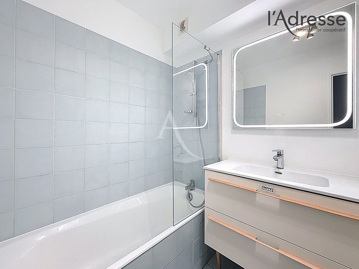 Flat Rue Michelet in Suresnes