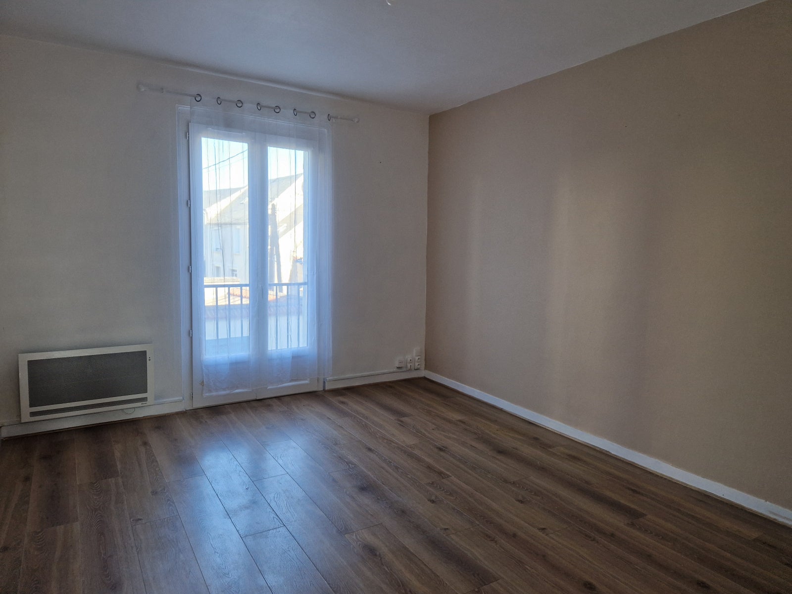 Flat Rue de Pithiviers in Angerville