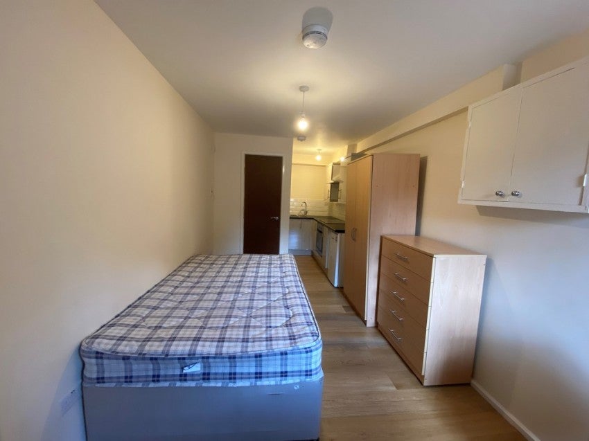 Flat Portswood Road in Southampton